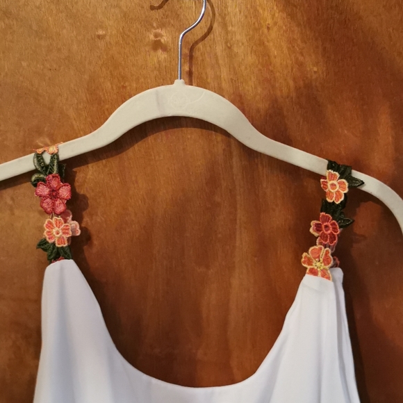 Top - Picture 3 of 3